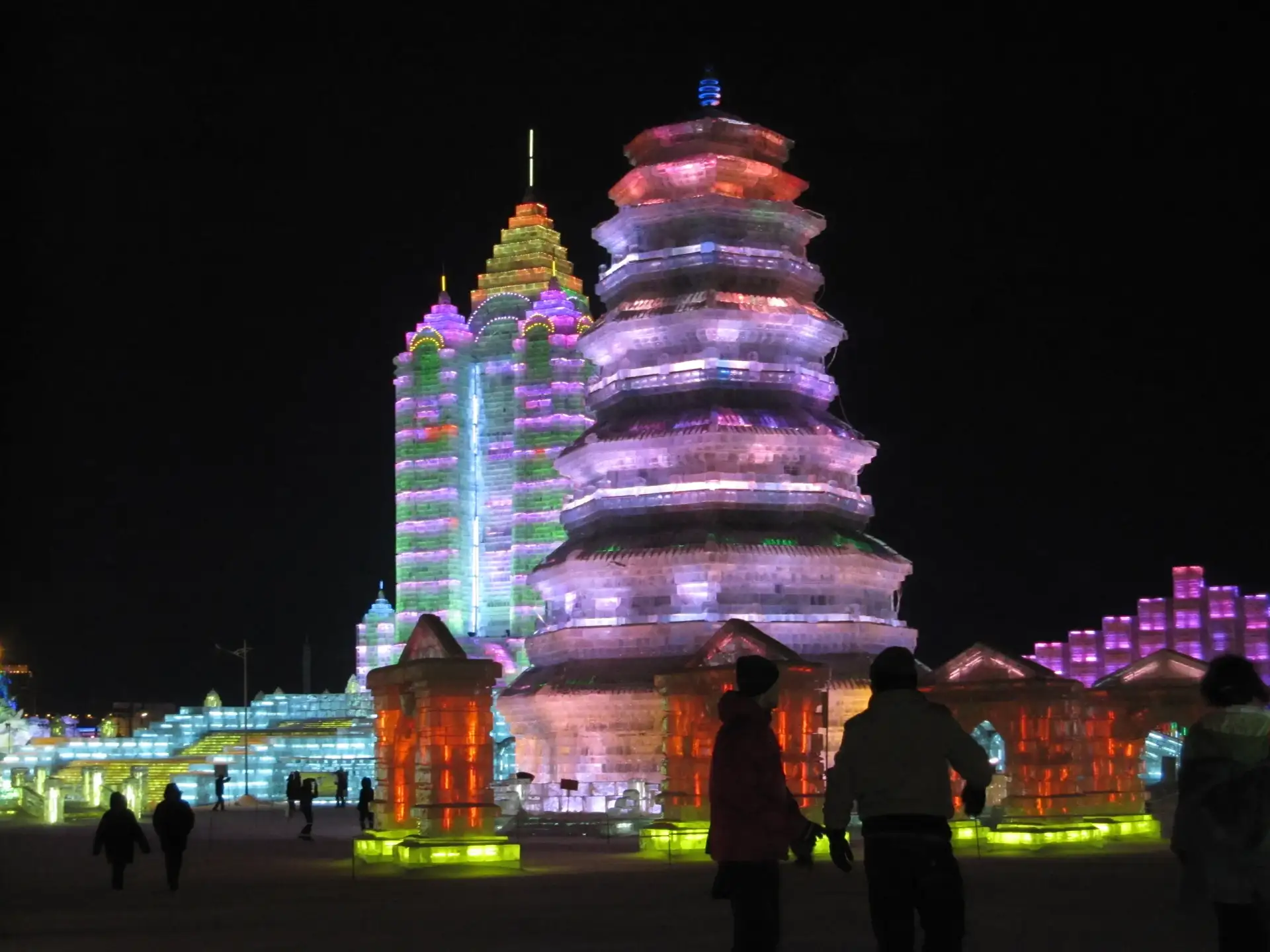 Harbin Ice and Snow World archival photograph, January 2010; not current season conditions. Photograph: Li Jiqiu, CC0.